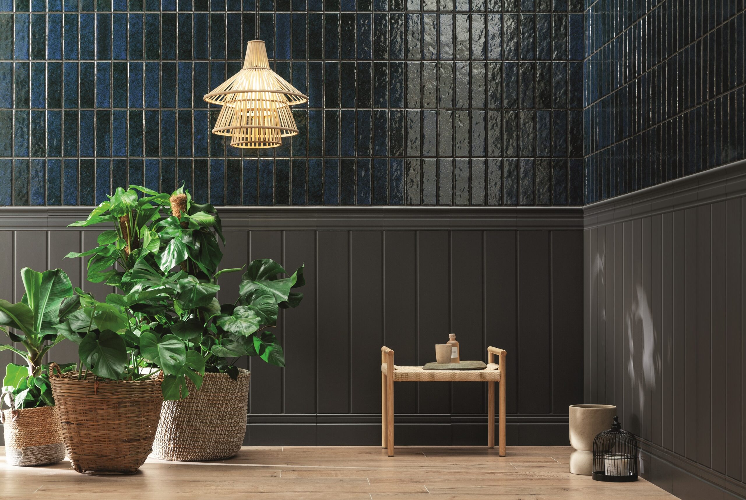 Płytki ceramiczne na ścianie